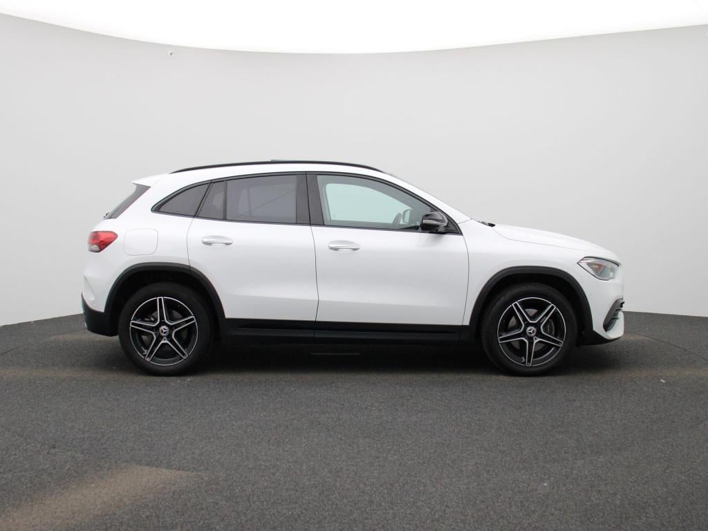 Mercedes-Benz Gla-klasse 250 e amg line premium plus | automaat | panorama 