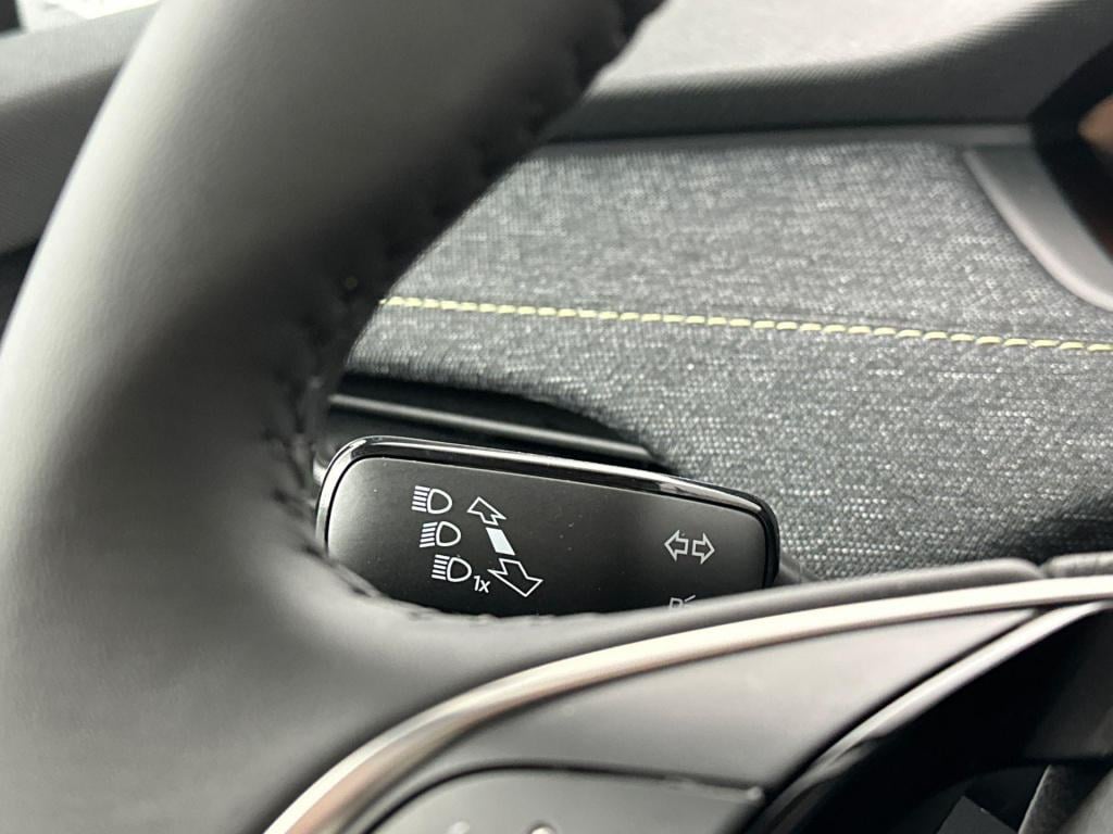 Skoda Elroq business edition tour elektromotor 150 kw / 204 pk