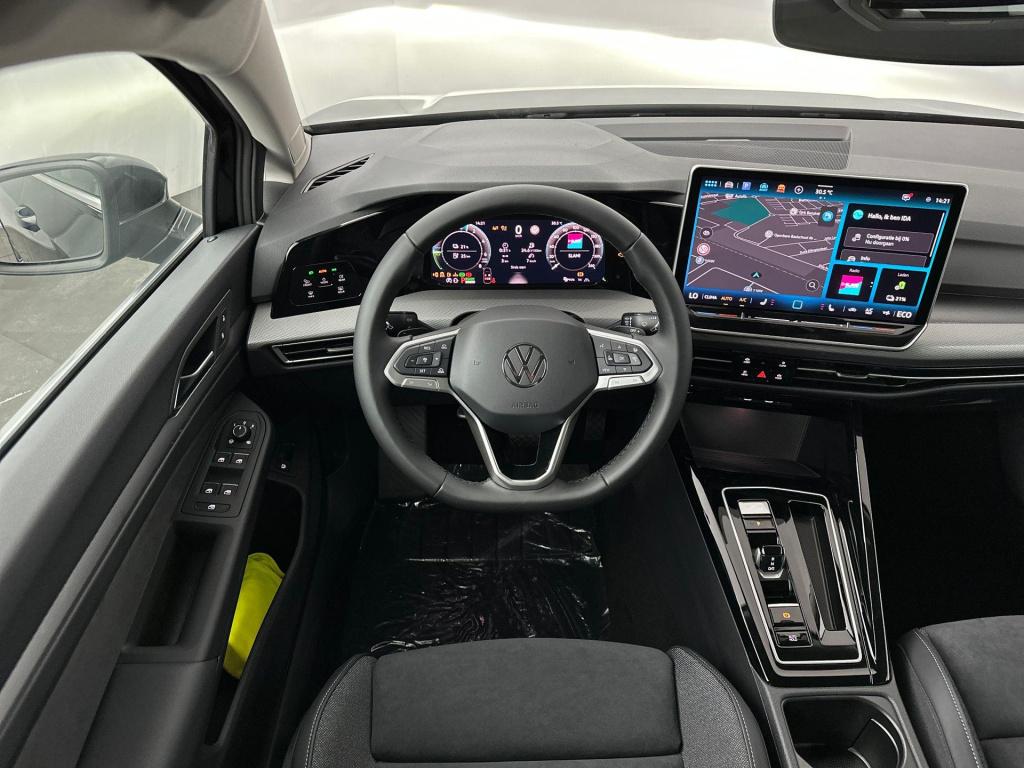 Volkswagen Golf style plug in hybride 204 pk