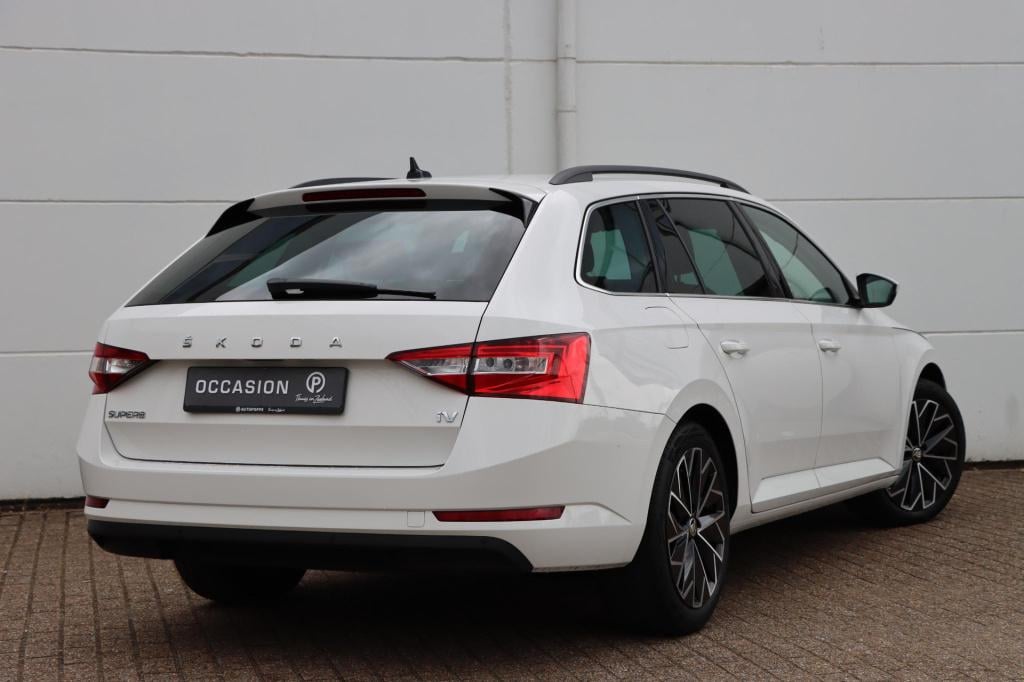 Skoda Superb combi 1.4 tsi iv business edition plus dsg6 218pk