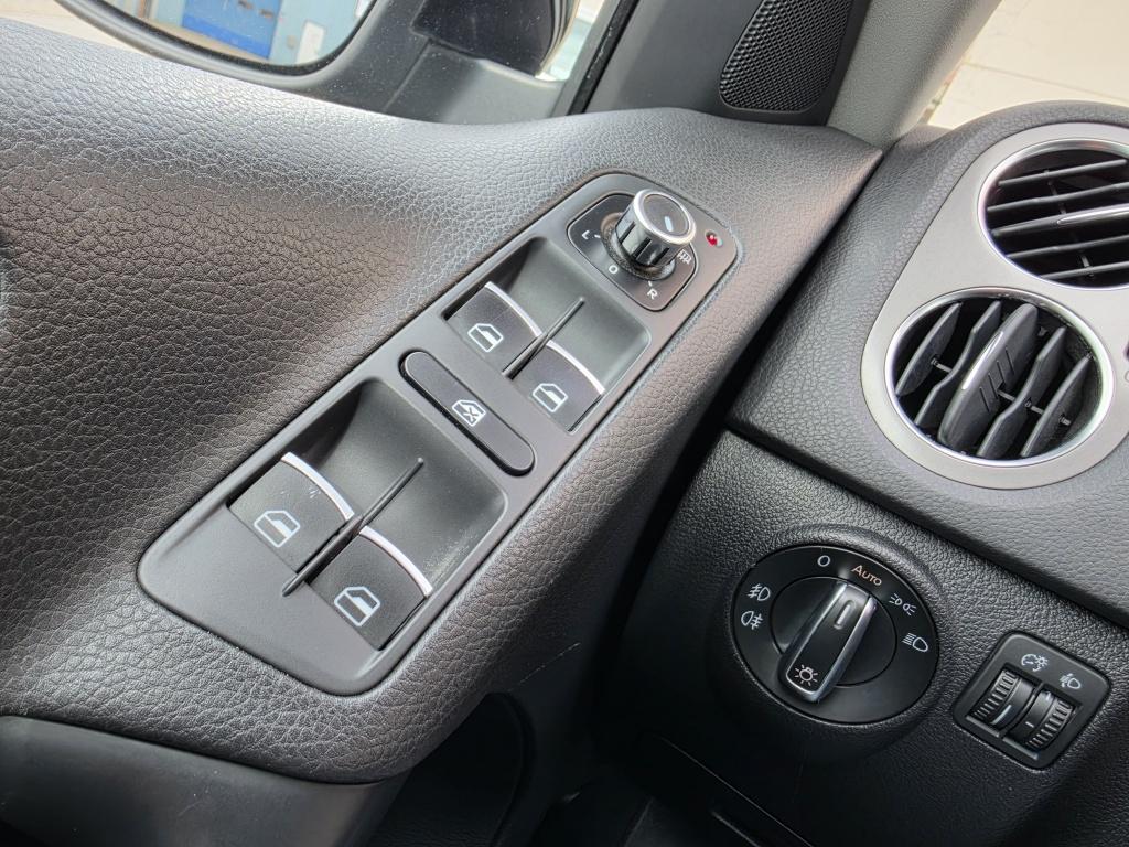 Volkswagen Tiguan 1.4 tsi sport & style | park assist | airco | cruise | tr