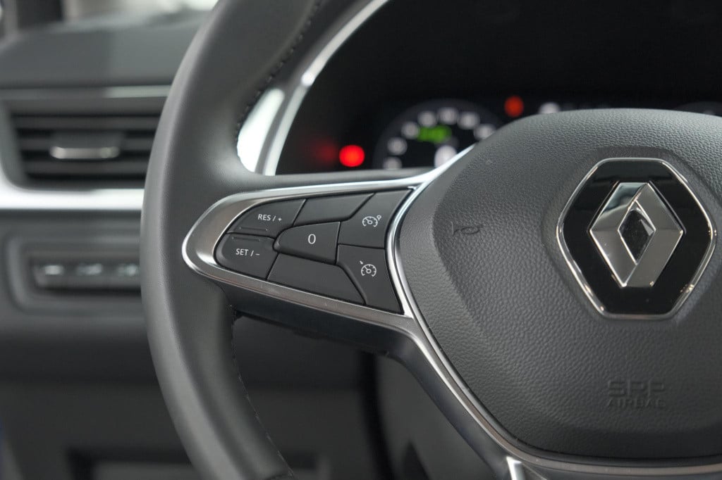 Renault Captur mild hybrid 140 edc techno | camera | 9.3 inch scherm | appl