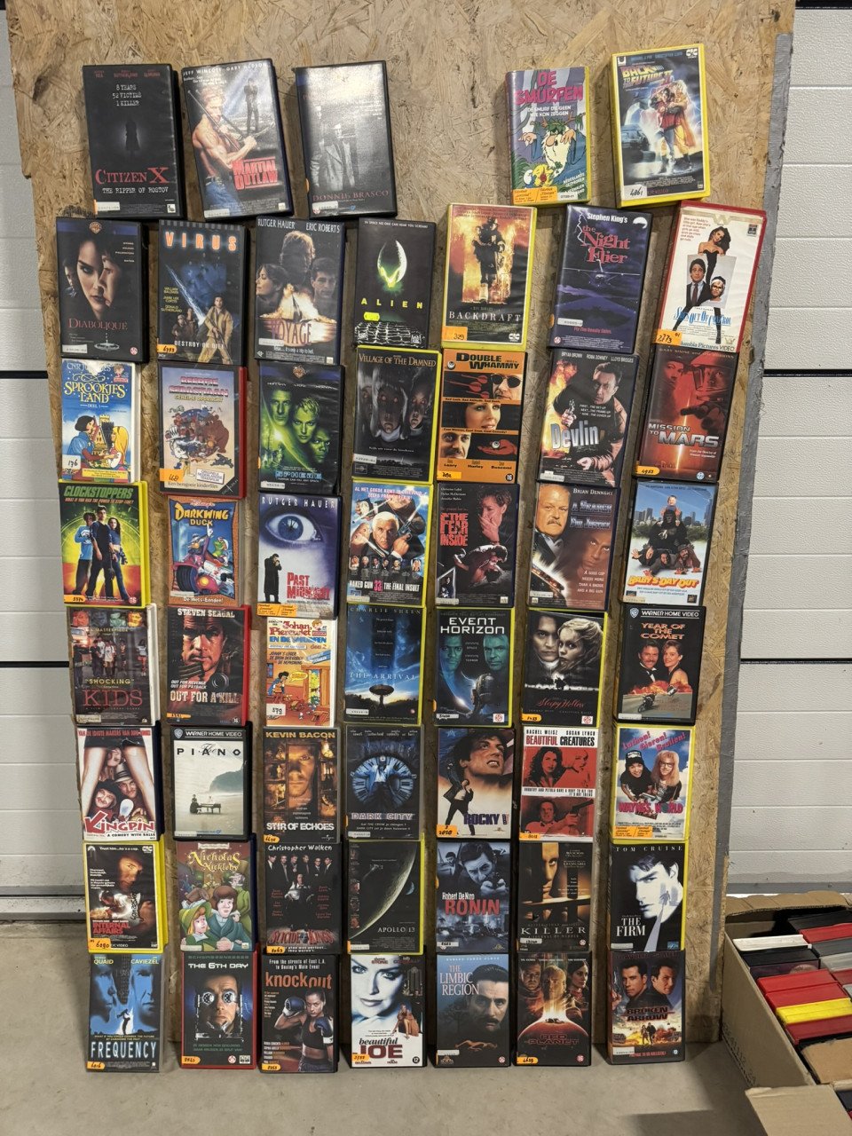 VHS banden, 85 stuks, diverse titels