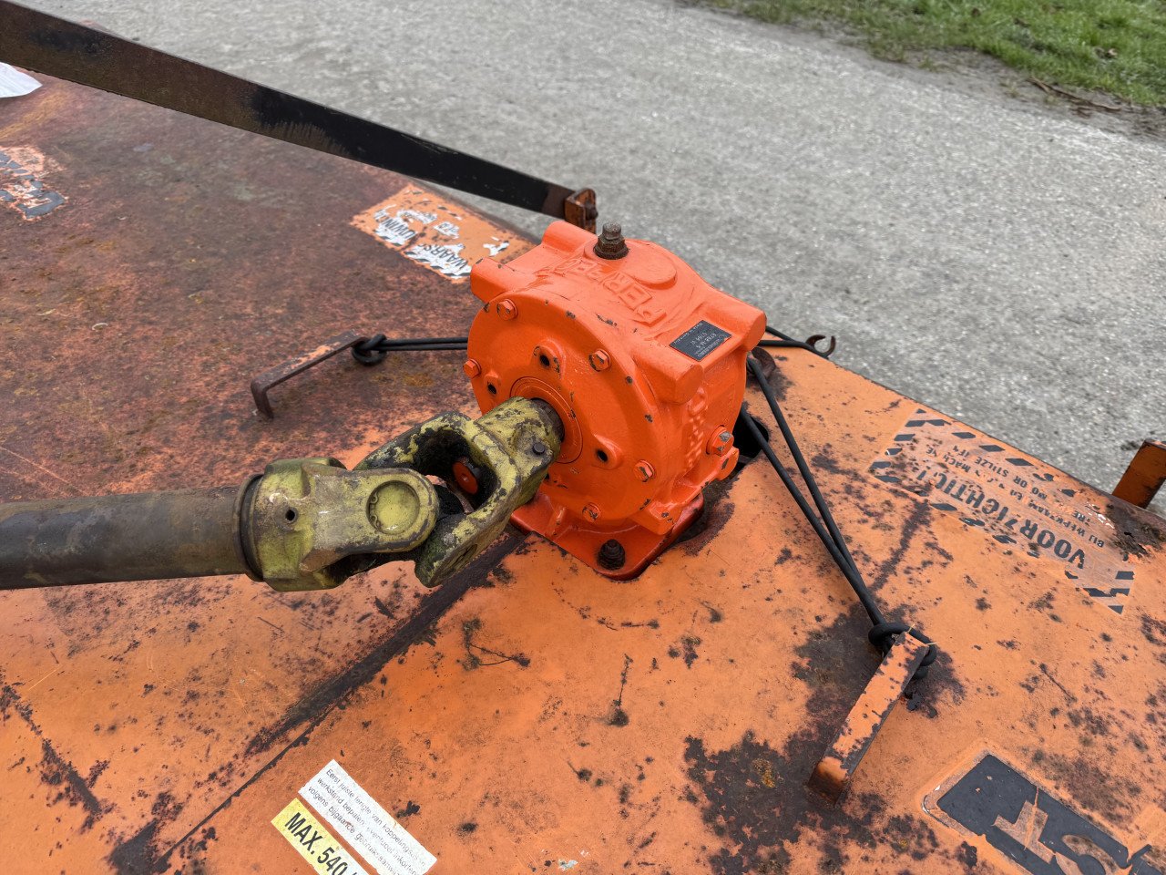Perfect weidebloter TC 275