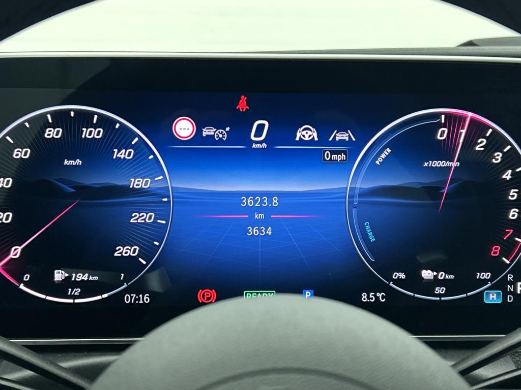 Mercedes-Benz Cle coupé 300 e amg plug-in hybride amg line | night pakket |