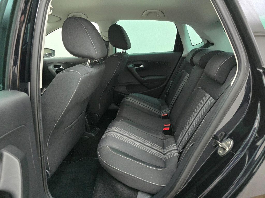 Volkswagen Polo occasion 1.2 tsi highline met cruisecontrol en sportvelgen 