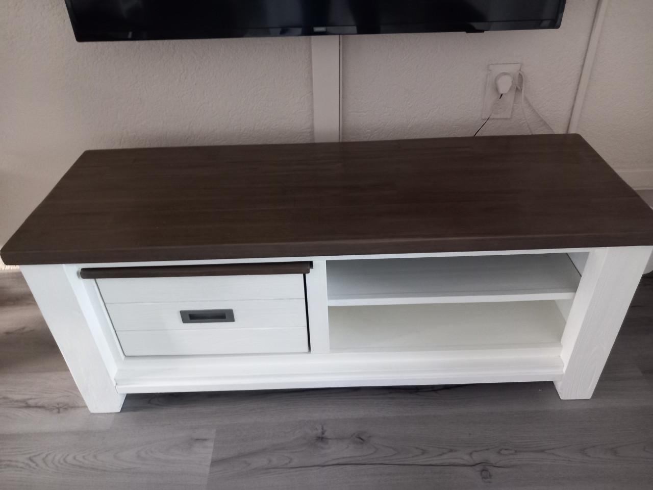 Tv kast Henders & Hazel