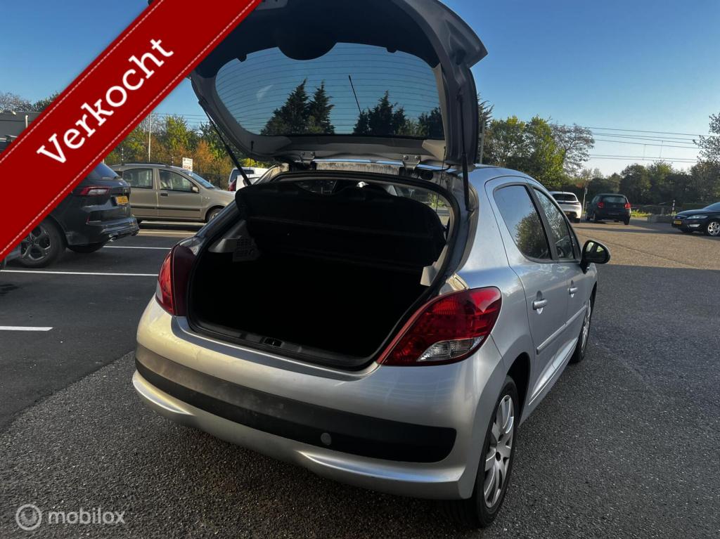 Peugeot 207 1.6 vti sportium