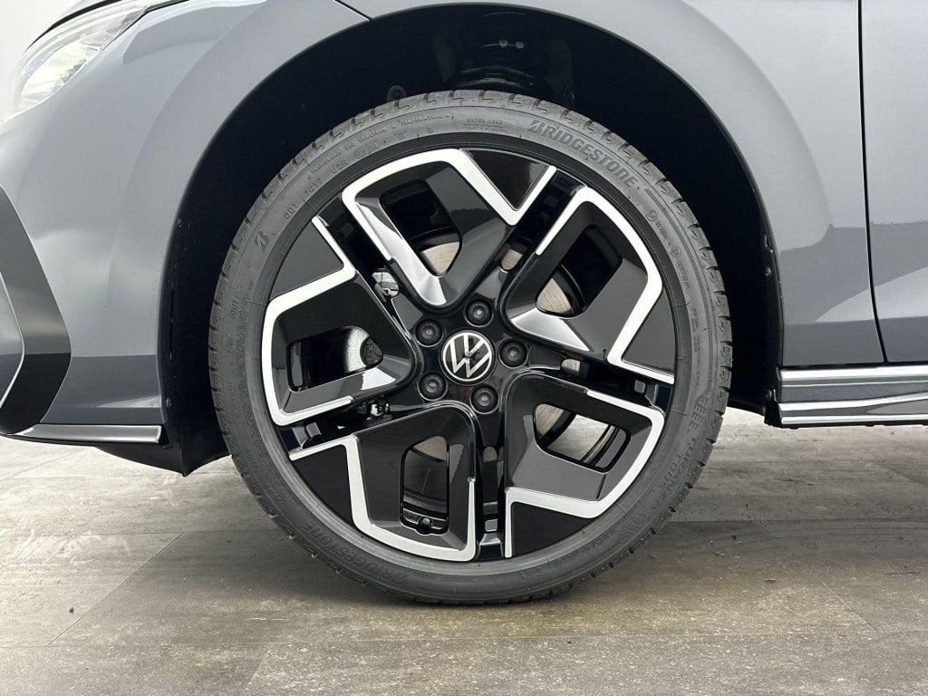 Volkswagen Onbekend r-line-edition 1.5 etsi 85 kw / 116 pk variant 7 v volk