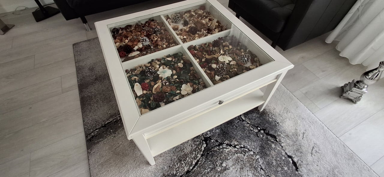 Vierkante salontafel met glasplaat