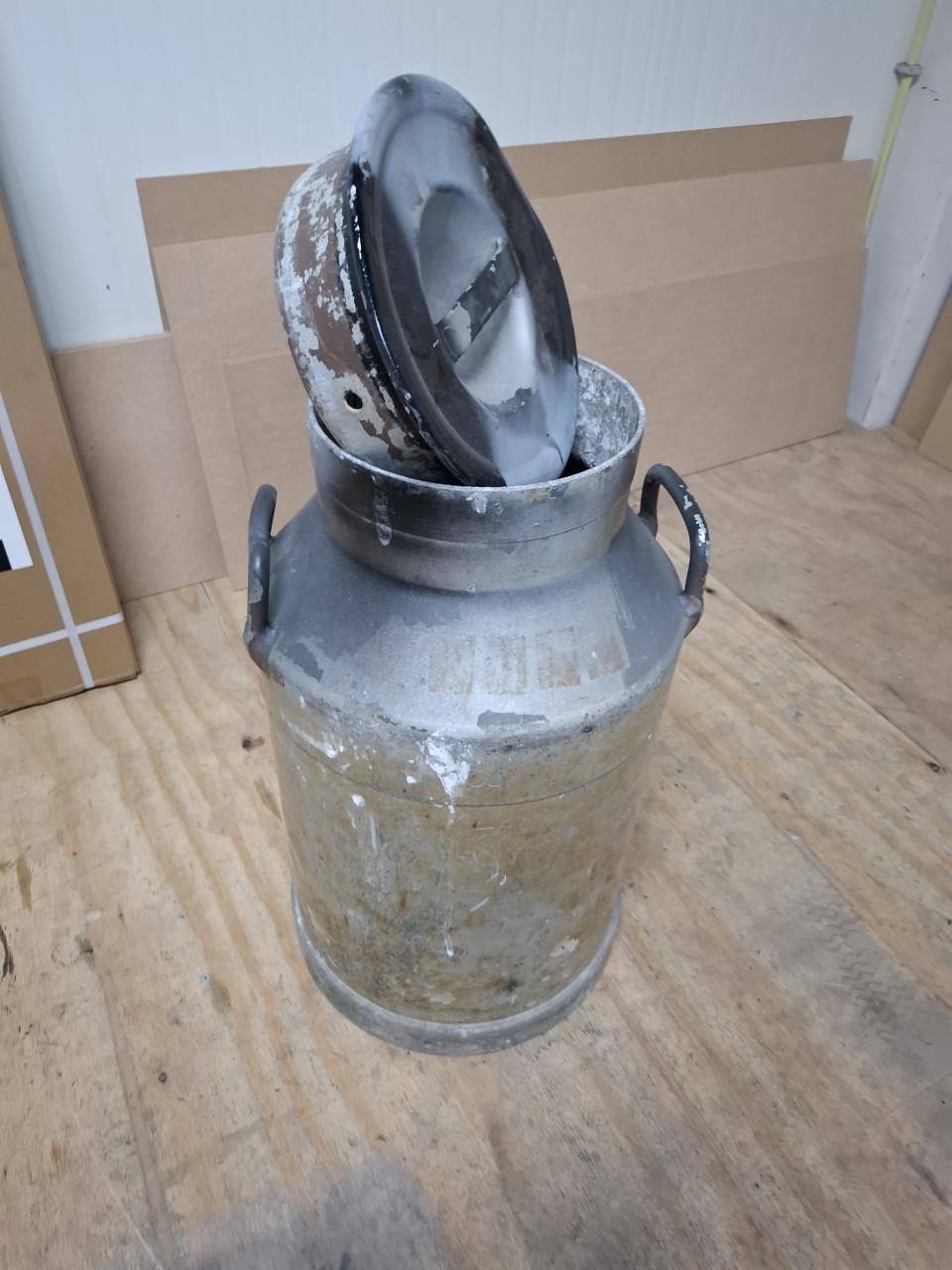 MELKBUS  VOOR CARBID SCHIETEN