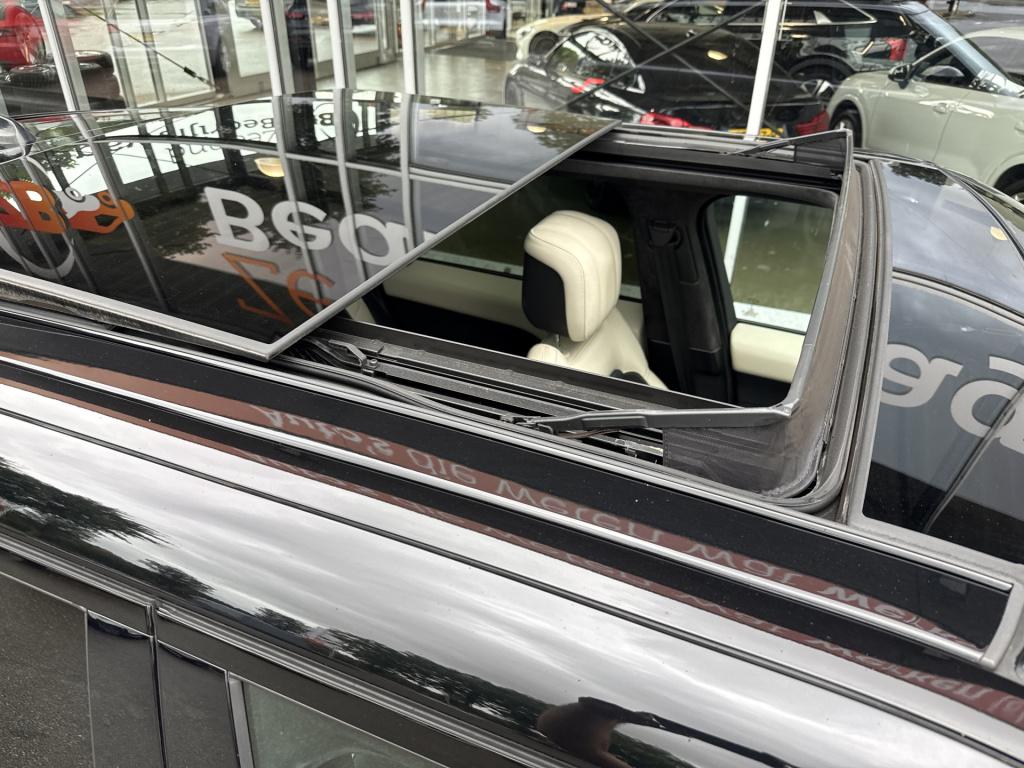 Land Rover Range Rover p400 hst | 23'' | pano | stoelvent. | trekhaak | two
