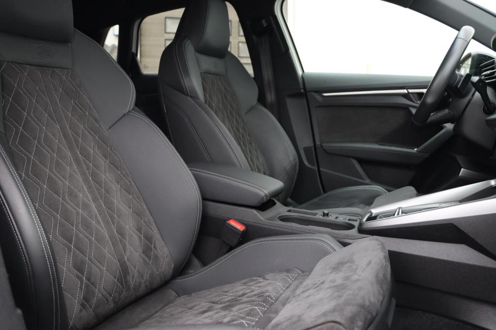 Audi S3 sportback 2.0 tfsi 310pk s tronic quattro edition one | pano | b&o 