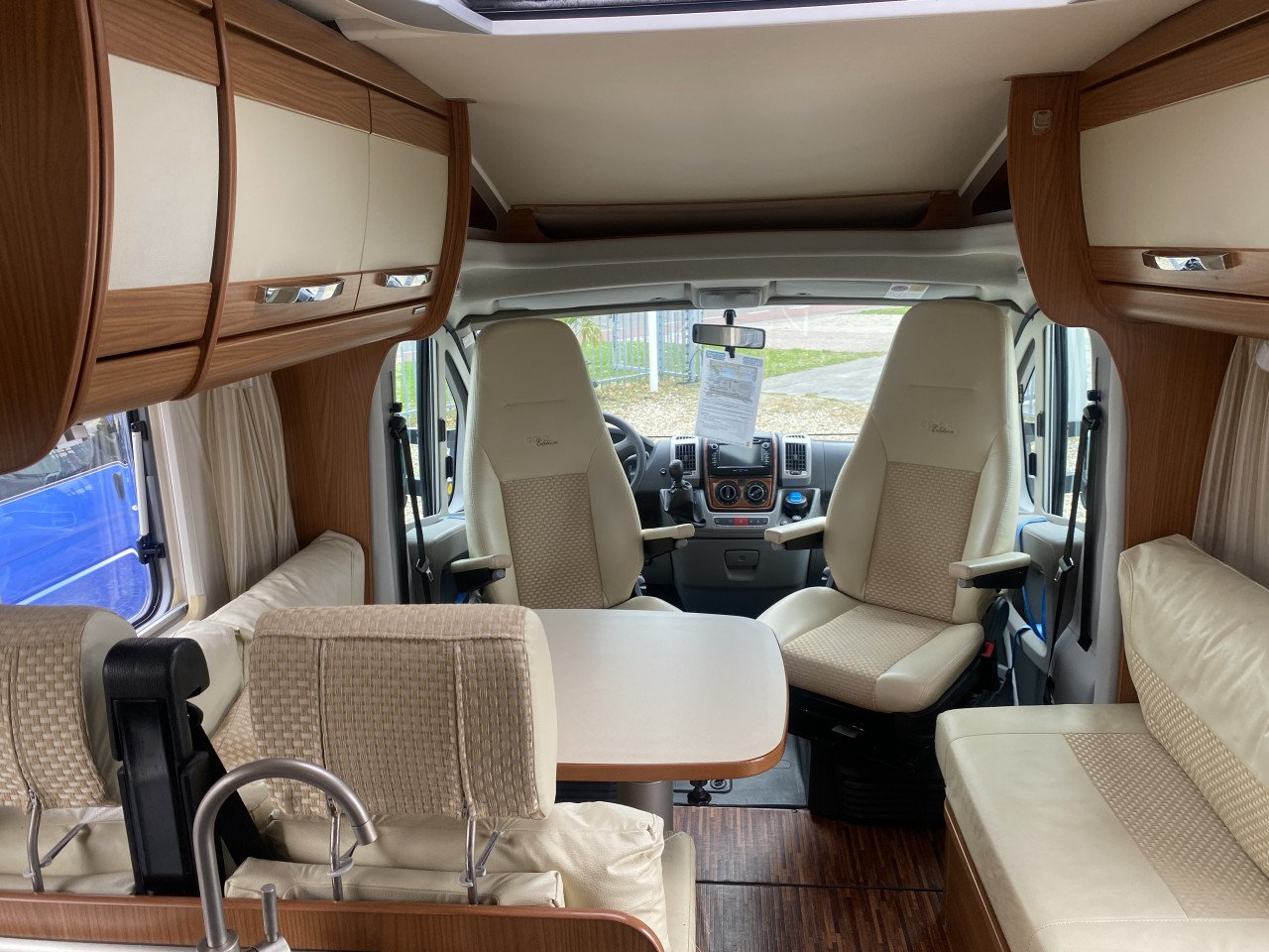 Hymer Gold Edition T654SL – 2008 – 2.3 130 pk – 140.000 km