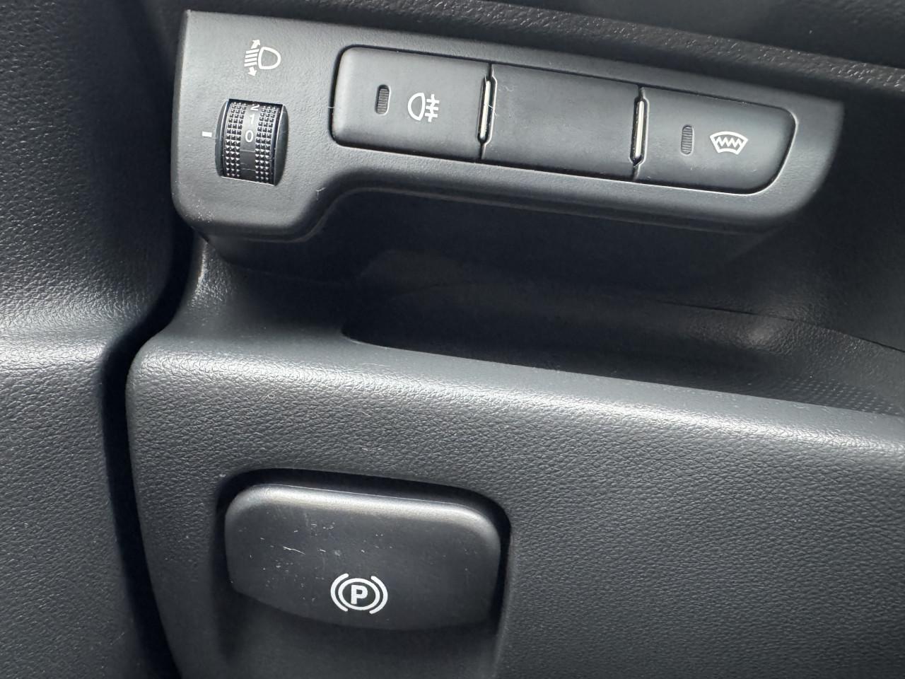 Leuke Kia Carens met leuke kilometerstand