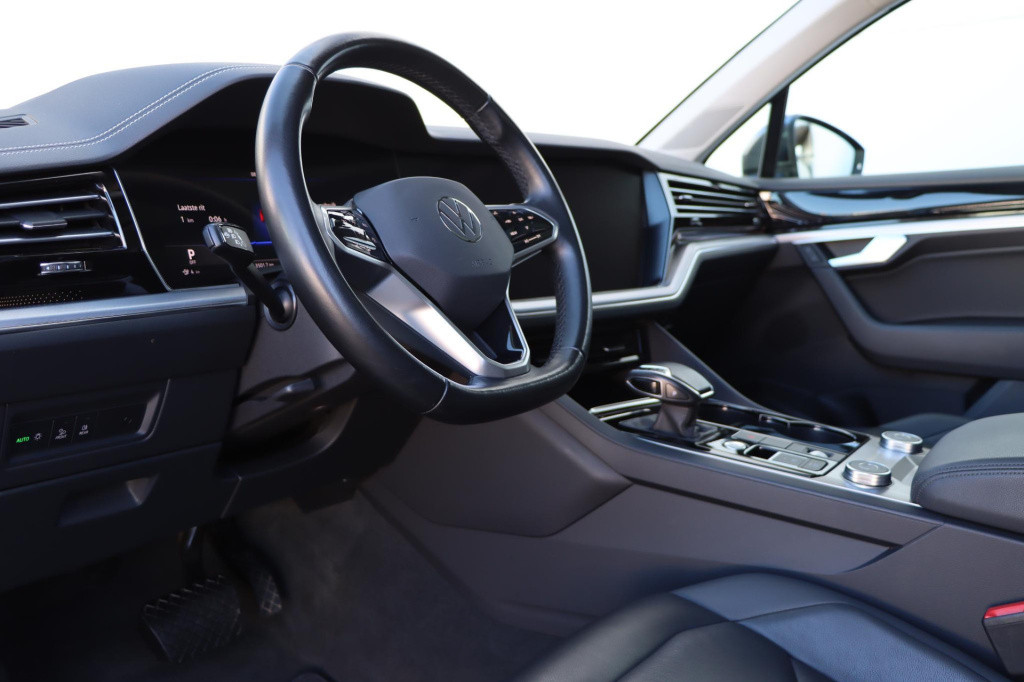 Volkswagen Touareg 3.0 tsi ehybrid elegance 380pk tiptronic