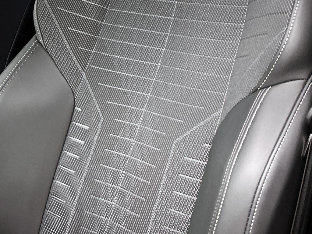 Peugeot 3008 hybrid 145pk automaat gt | rijklaar | elektrische kofferklep |