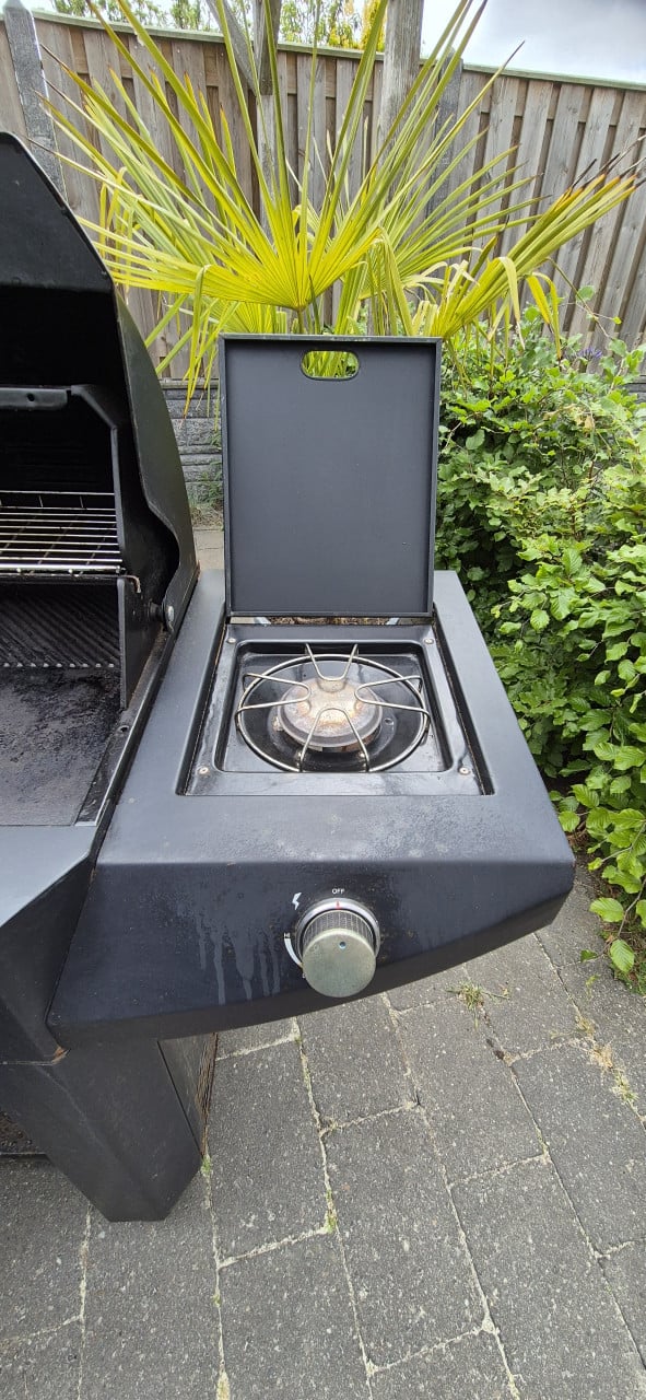 Boretti buitenkeuken