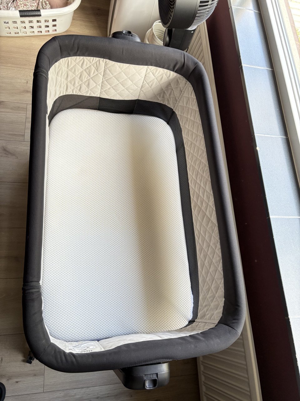 Co-Sleeper Qute Q-Breez Plus Woody Zwart