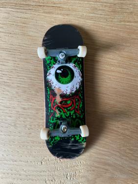 Finger skateboard baan