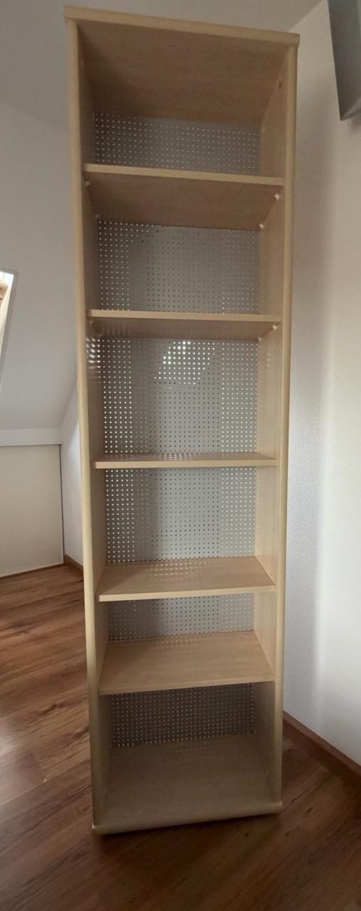 Kledingkast + boekenkast + nachtkastje