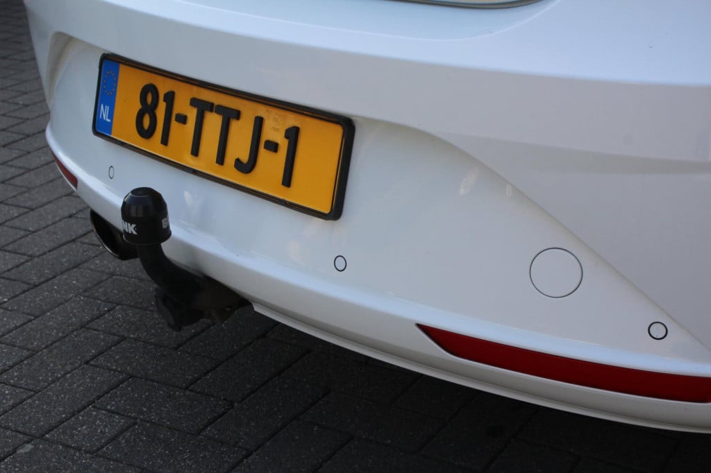 Seat Leon 1.2 tsi copa - leder - schuifkantel - trekhaak - xenon - pdc - na