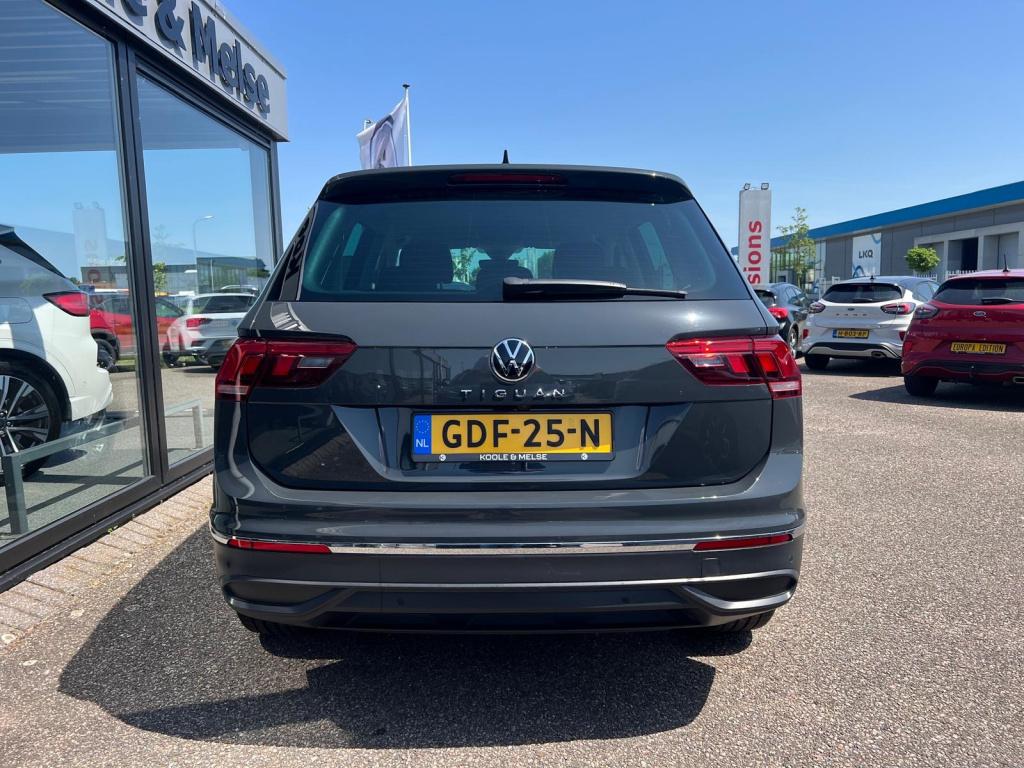 Volkswagen Tiguan 1.5 tsi 150pk dsg life elegance , trekhaak , adaptive cc 