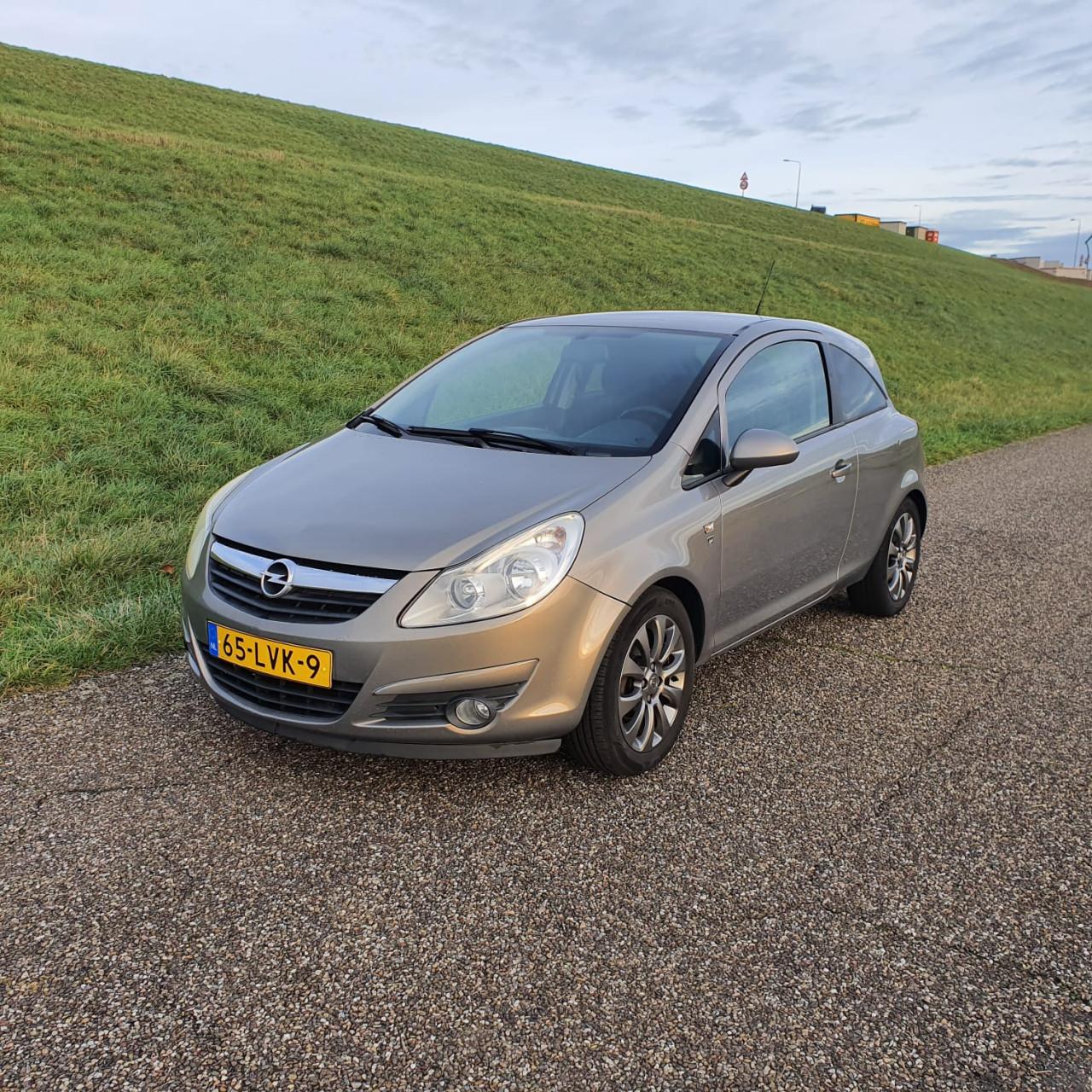 Opel Corsa 1.4-16V '111' Edition