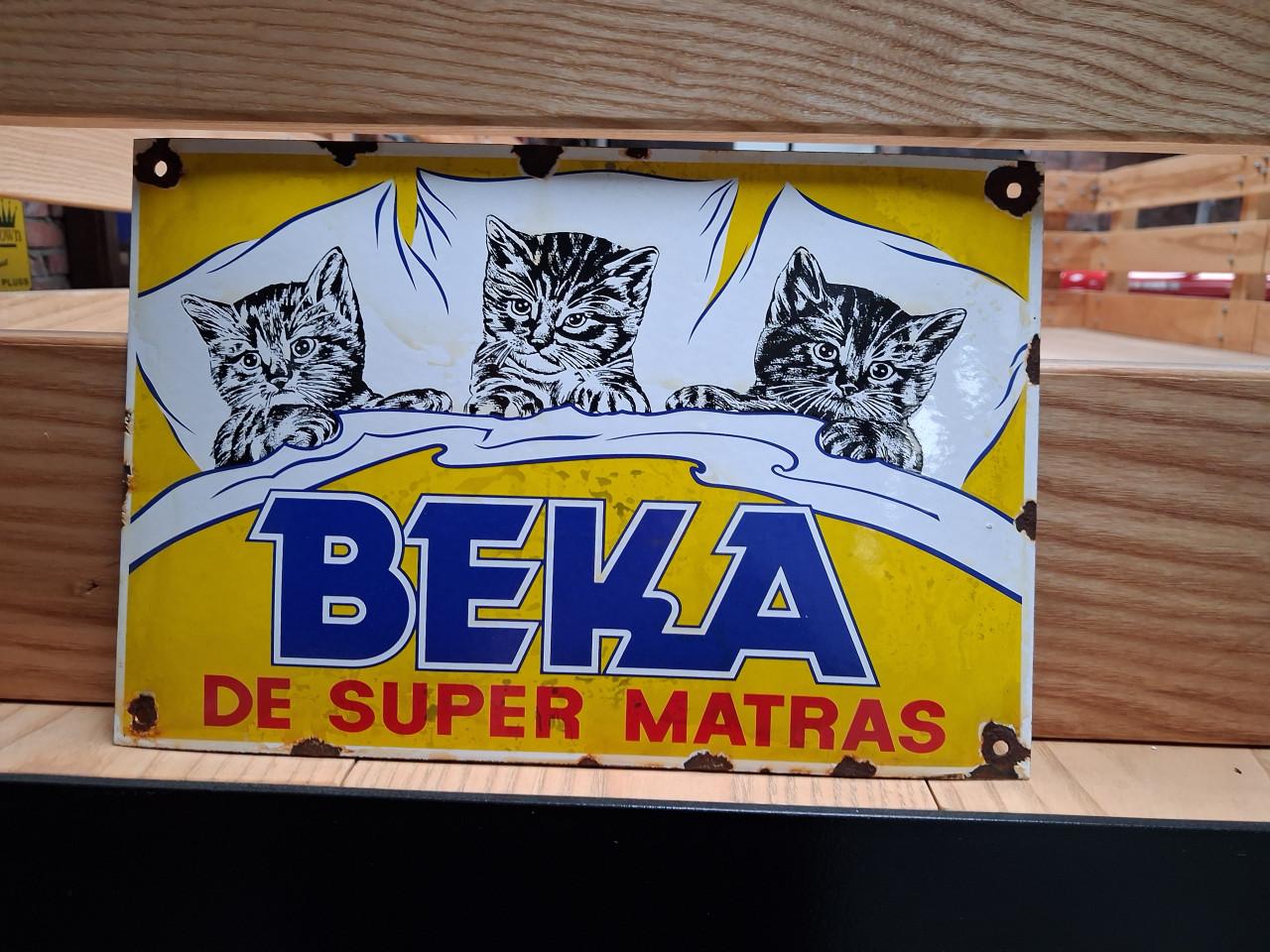 Oud emaille bord BEKA matrassen
