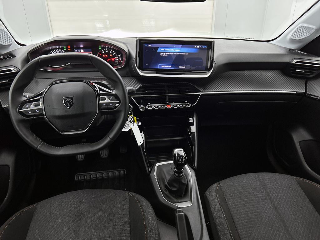 Peugeot 208 100 pk style | rijklaar | parkeersensoren | navigatie | led kop