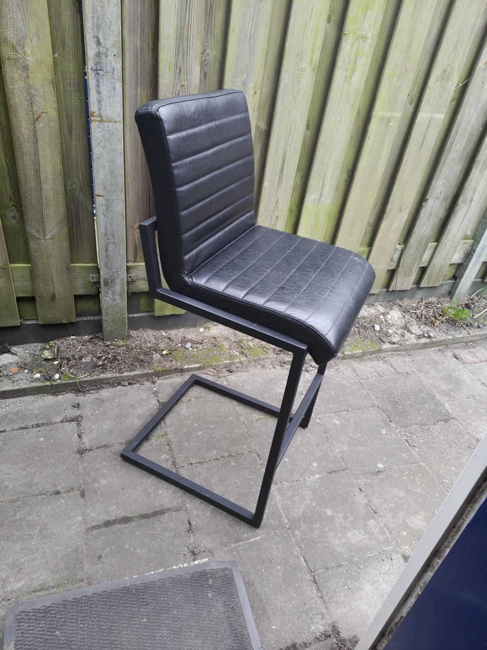 Bar Stoelen