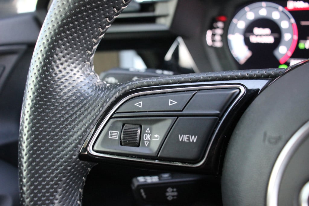 Audi A3 sportback 30 tfsi s edition | 26dkm