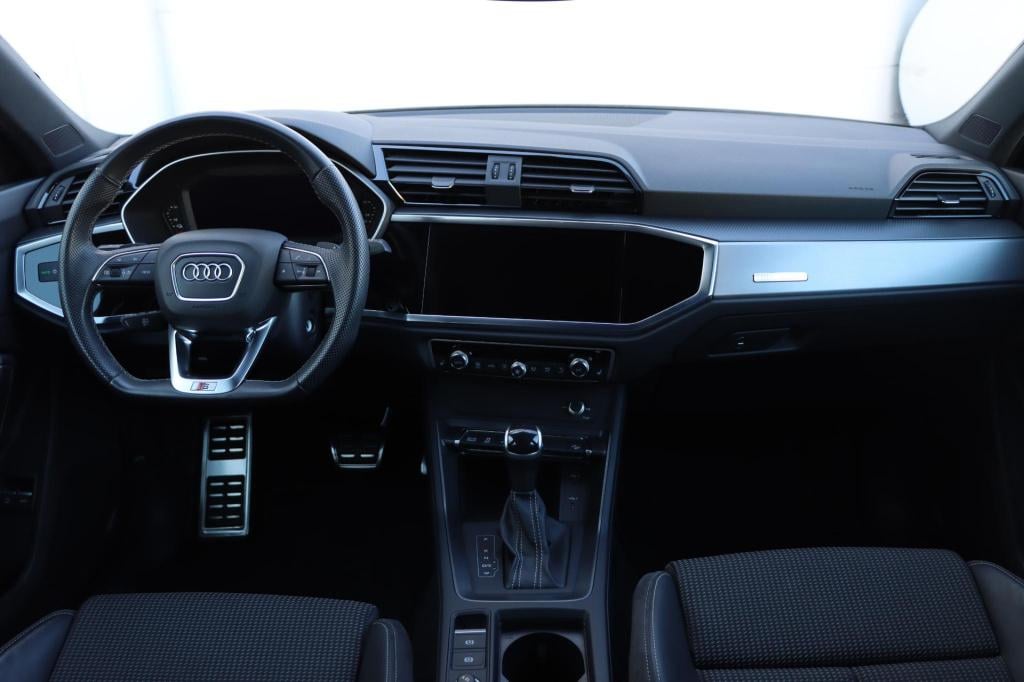 Audi Q3 sportback 45 tfsi e s edition 245pk s tronic | soh 87,9% |