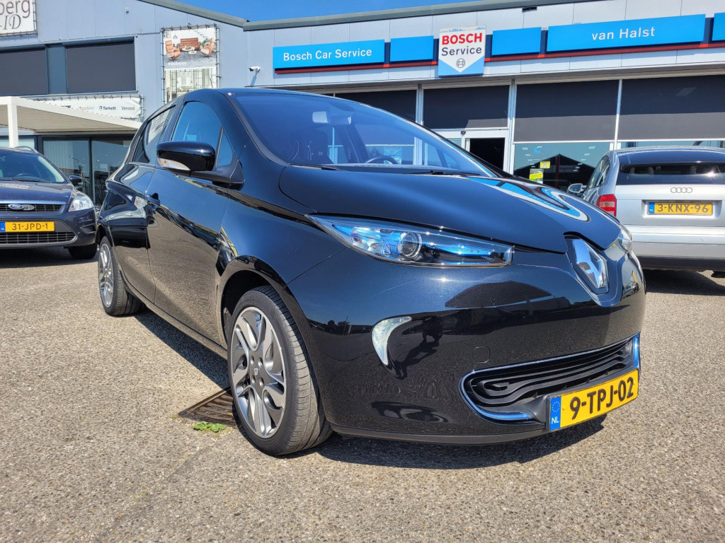 Renault Zoe q210 zen quickcharge 22 kwh (huur accu) 2 x laadkabels, navi, €