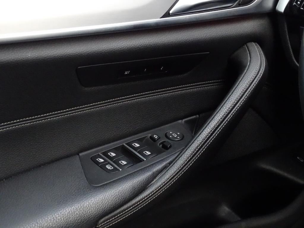 BMW 5 Serie 520i high executive