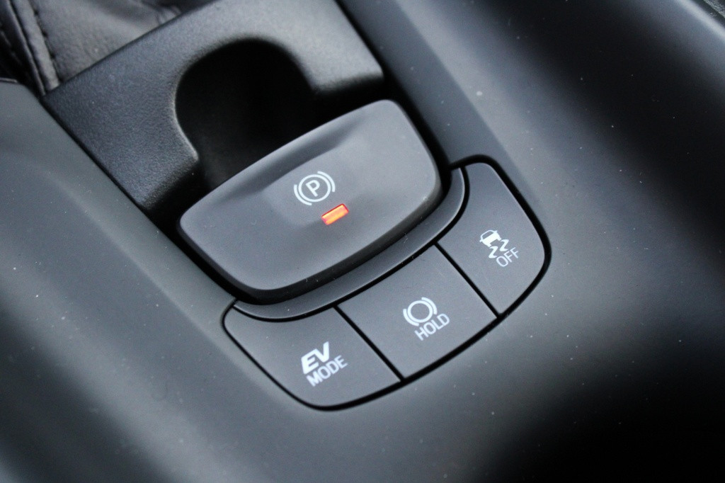 Toyota C-hr 1.8 hybrid active