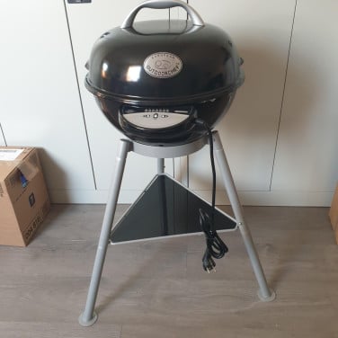 Nieuwe Outdoorchef BBQ electrisch + afdekhoes + gourmetset