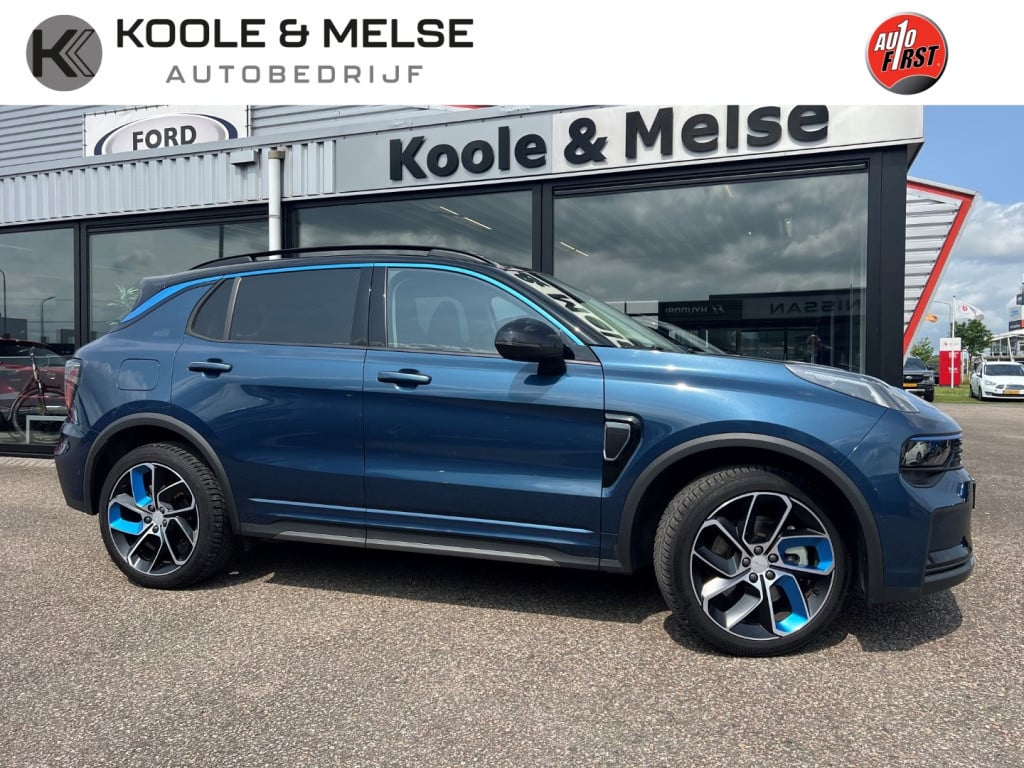 Lynk & Co 01 1.5 261pk plug in hybrid , pano dak , 360gr camera , car play 