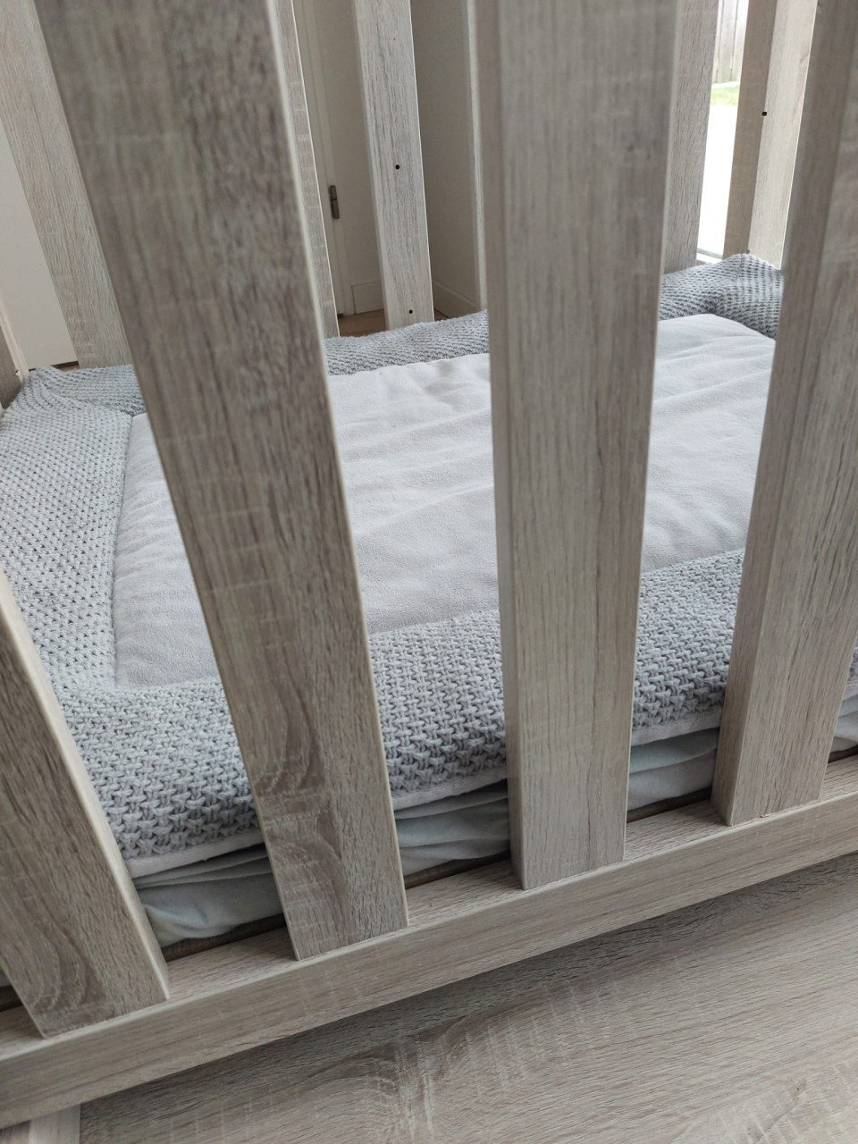 Te koop: Box TWF Jasper incl. toebehoren