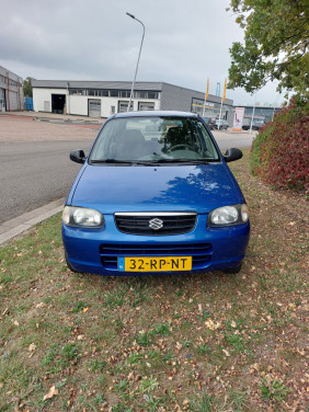 Suzuki alto bj 2005  1100 euro