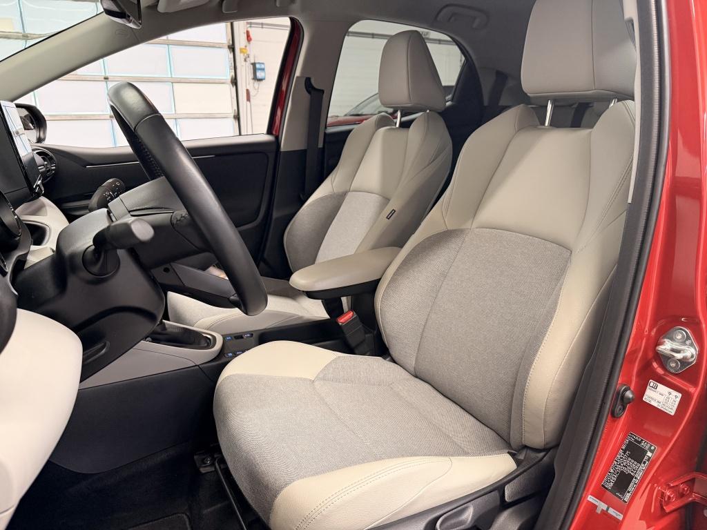 Toyota Yaris 1.5 hybrid executive| jbl| hud| ada.cruise| stoel+stuur.verw