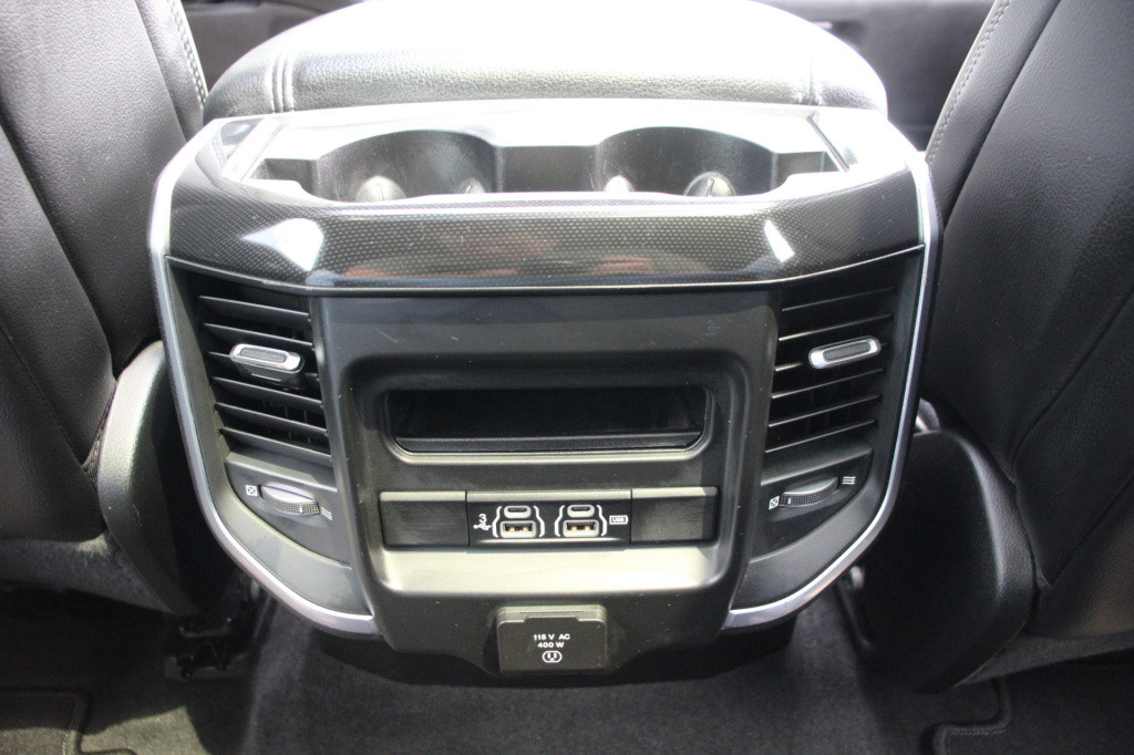 Dodge Ram 1500 5.7 v8 4x4 crew cab laramie verhoogd | harman kardon | leder