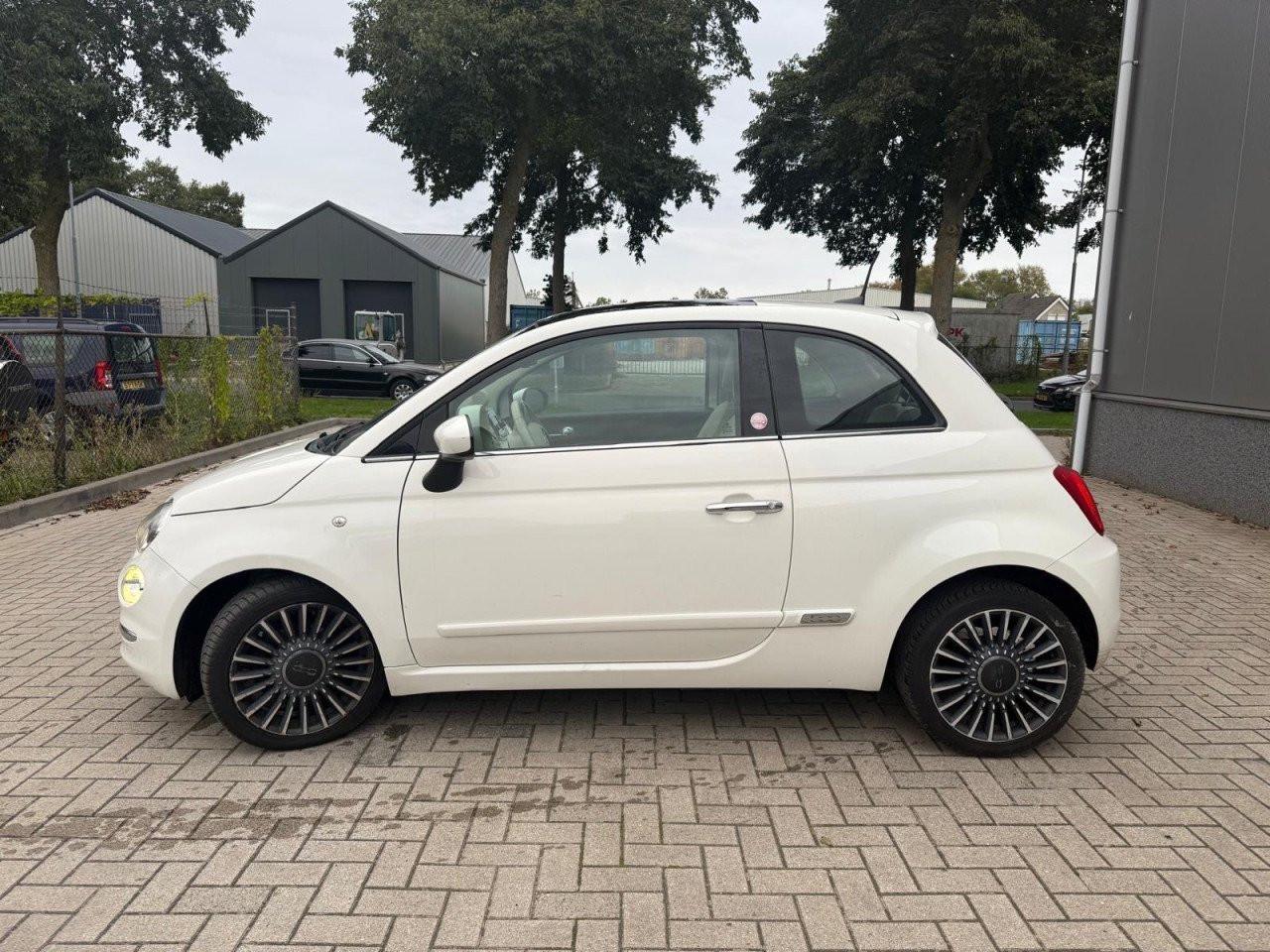 Fiat 500 0.9TwinAir Turbo Lounge Pano 120.844KM