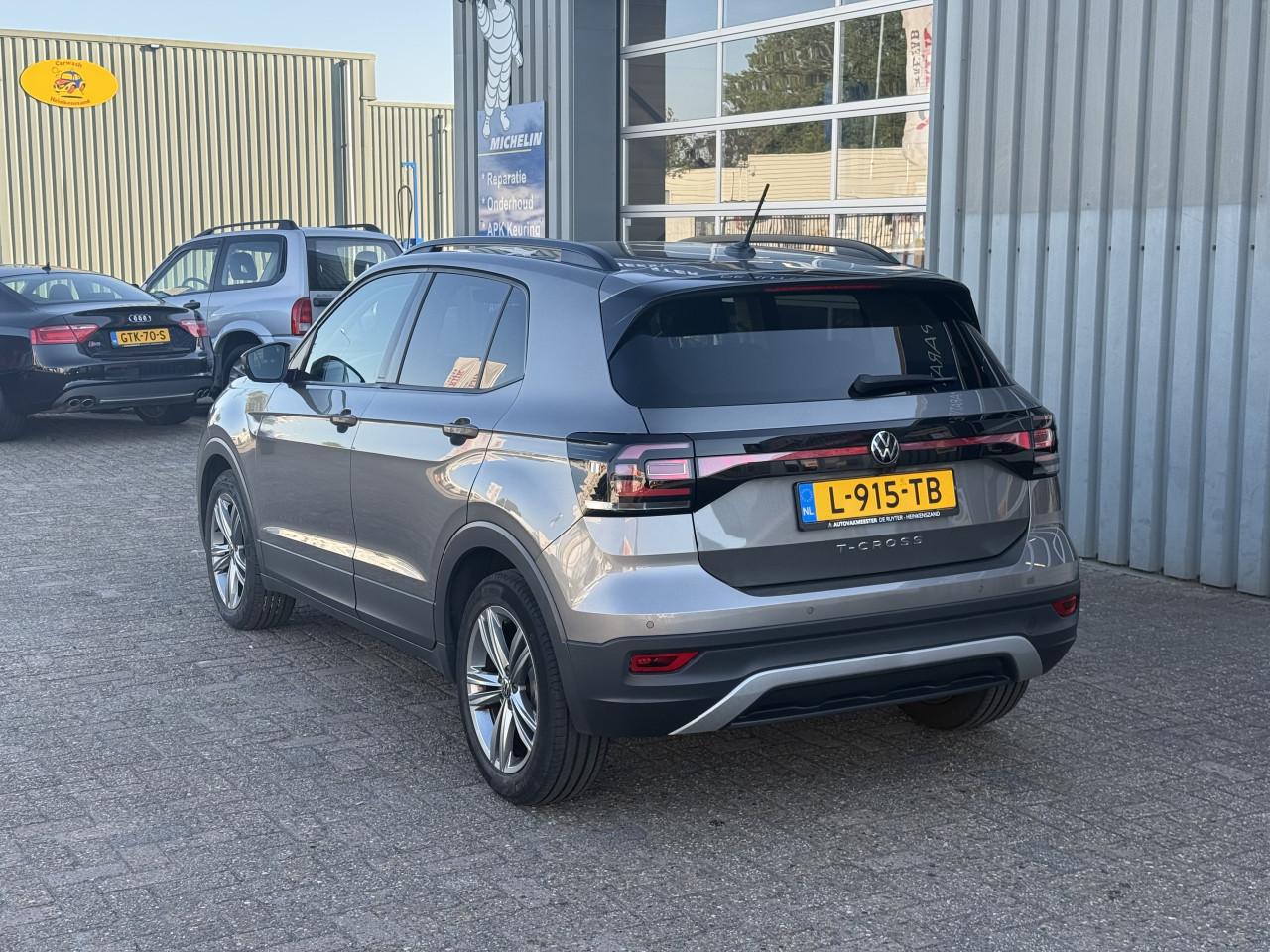 Volkswagen T-Cross 1.5 TSI Style Business R