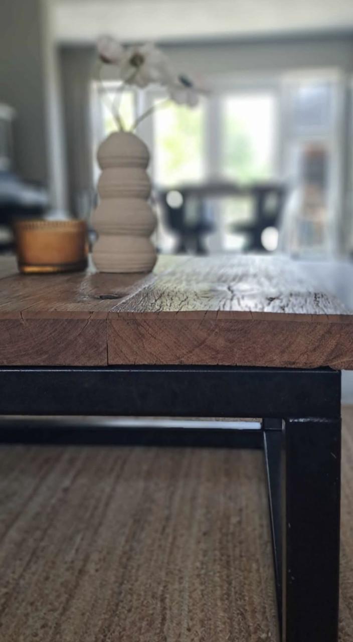 Zware massief houten salontafel
