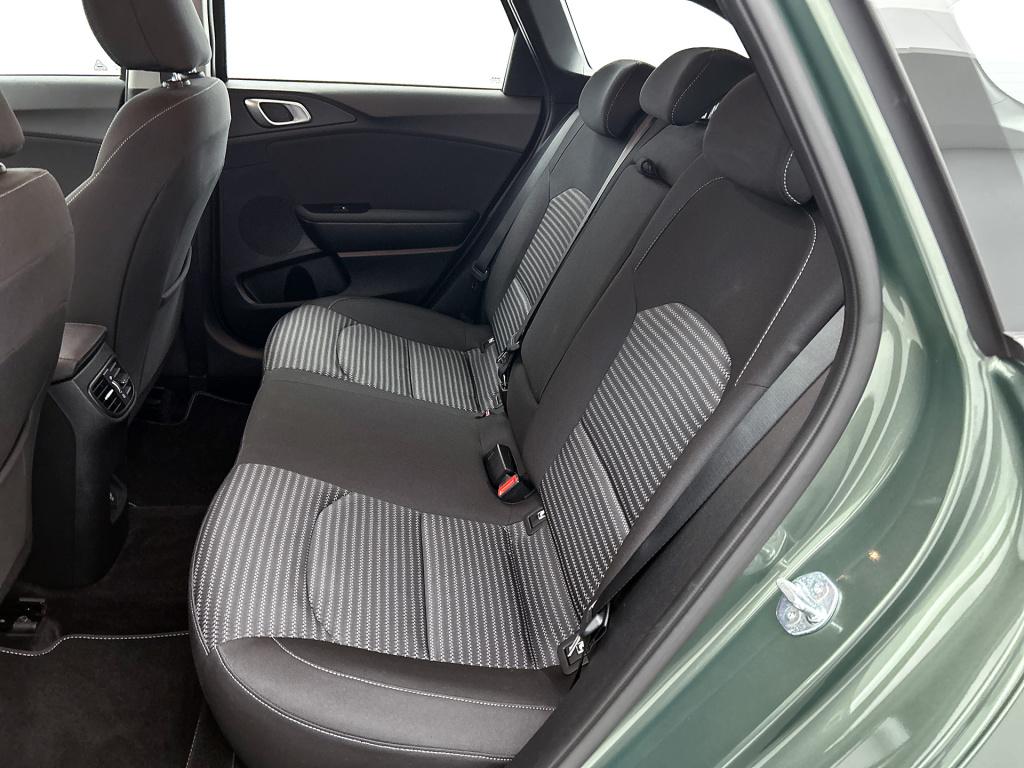 Kia Ceed Sportswagon 1.0 t-gdi dynamicline camera | climate control | navig