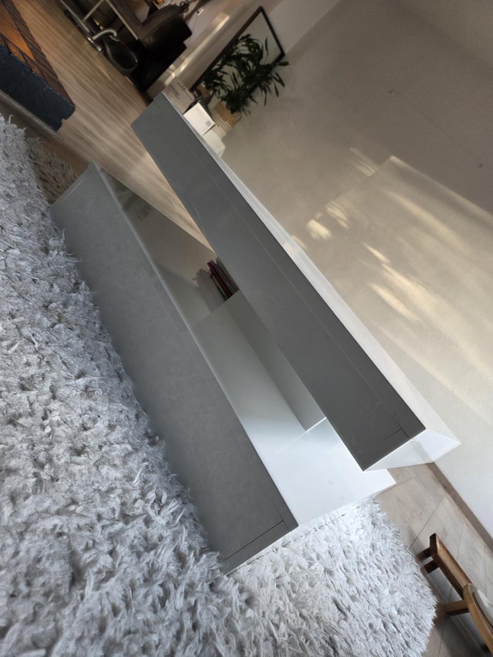 Witte salontafel met draaibaar bovenblad - Modern design