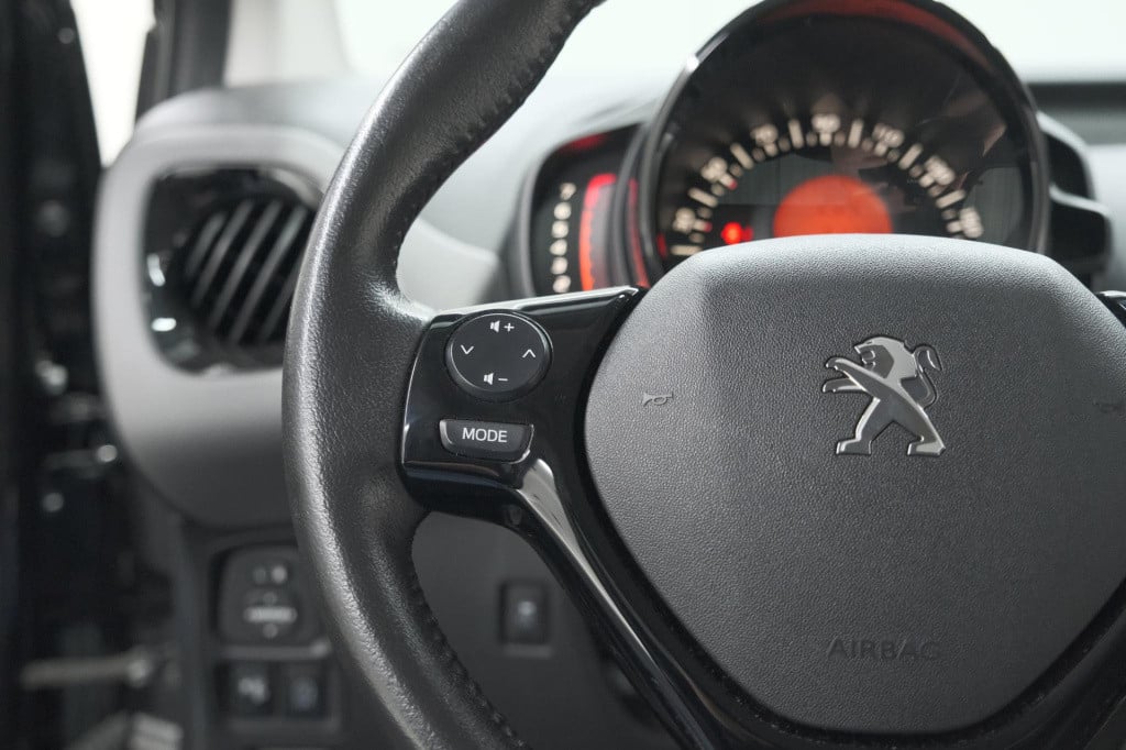 Peugeot 108 1.0 e-vti allure top! | elektrisch vouwdak | apple carplay | da