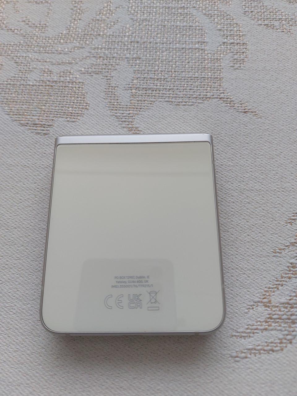 Galaxy Z Flip3 5G