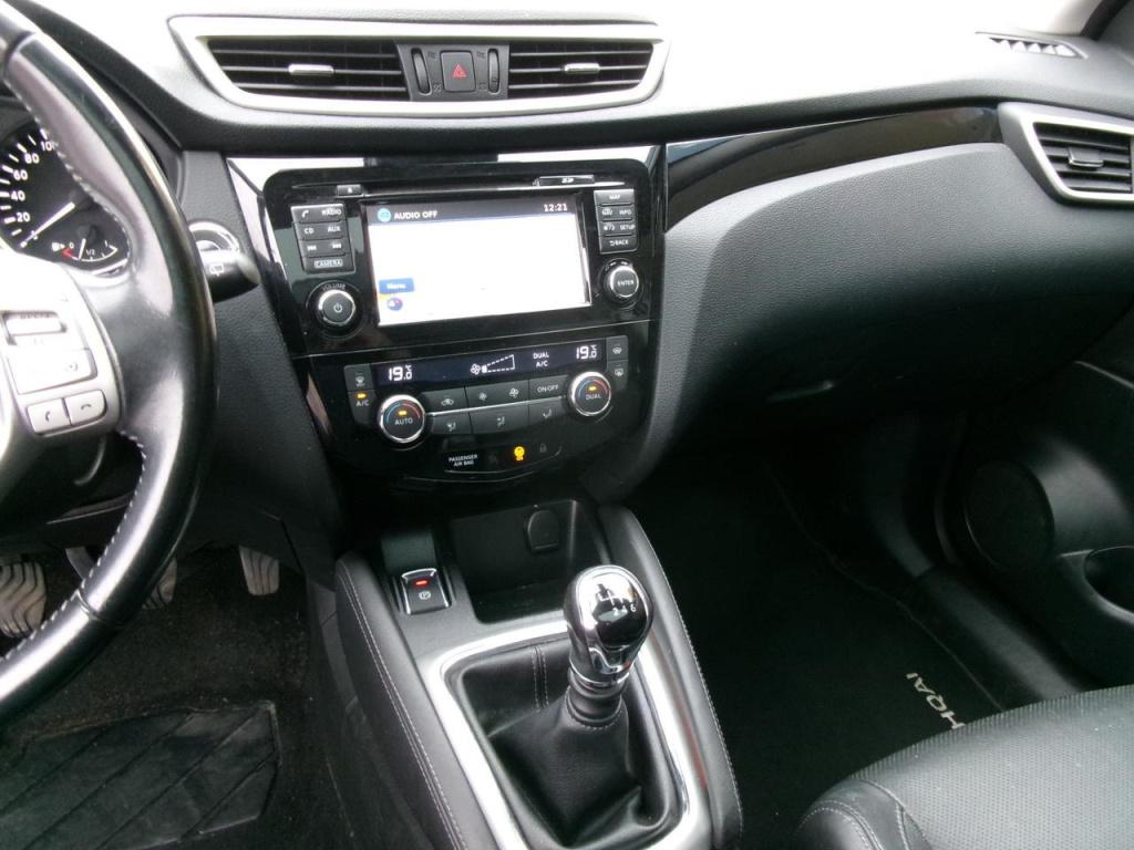 Nissan Qashqai (j11e) 1.2 dig-t airco, 360cam pano.dak, navi, leer